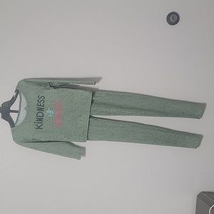 Pillama de niña pantalon y sudadera verde